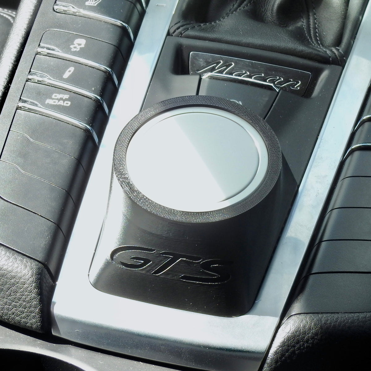 MagSafe Phone Holder/Charger for Porsche Macan (95B.1, 95B.2)