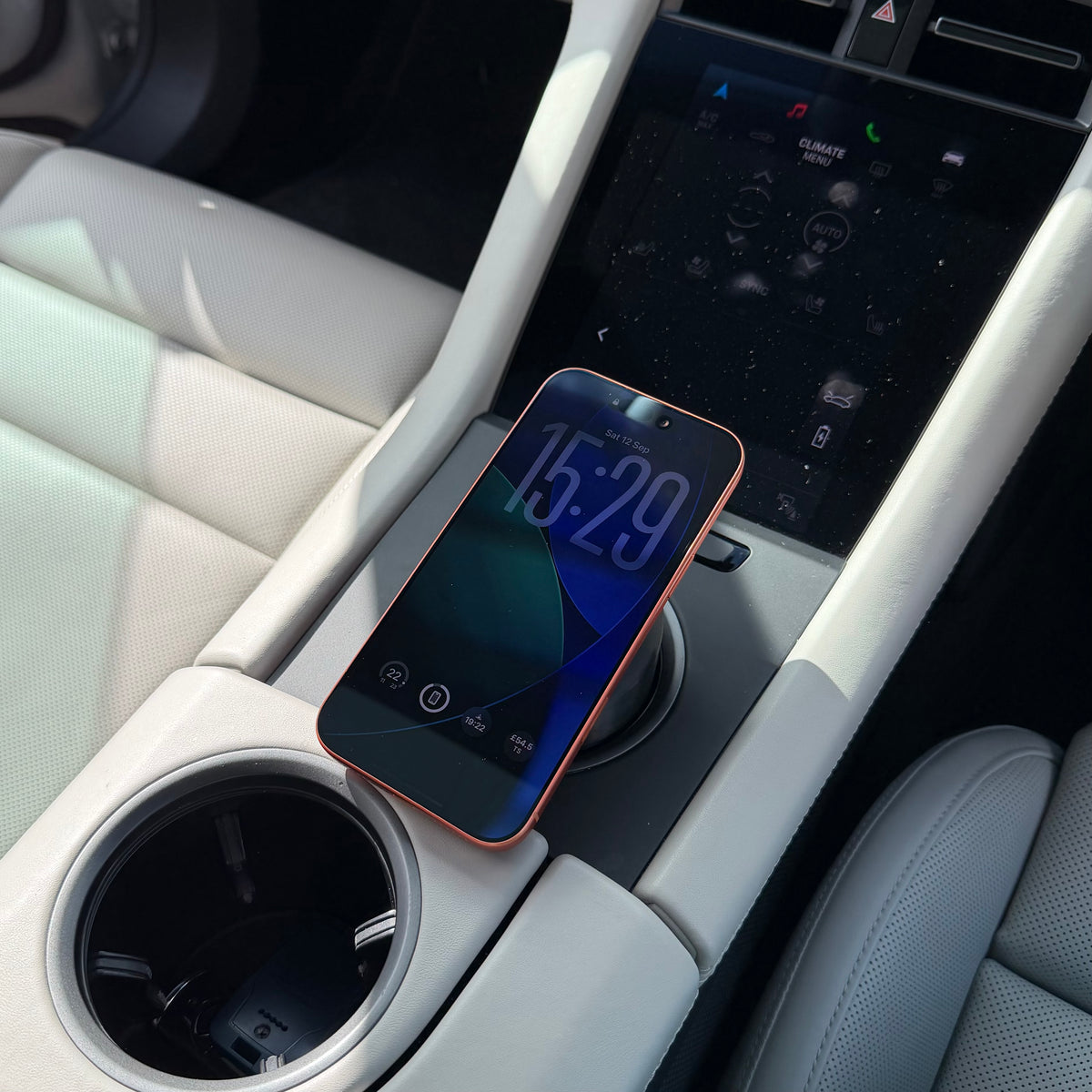 MagSafe Phone Holder for Porsche Taycan
